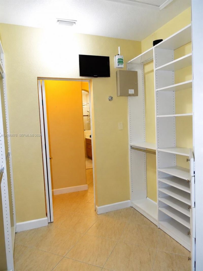 6042 SW 163rd Ave , Miami, FL 33193 Photo