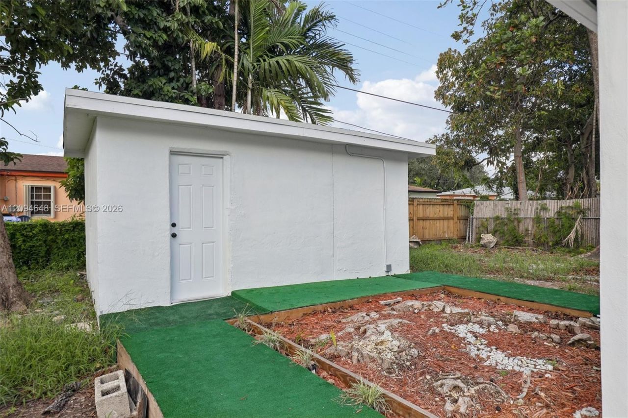 1063 NW 55th Ter, Miami, FL 33127 Photo