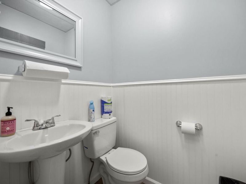 215 E 3rd Street, Port Clinton, OH 43452 Photo 19