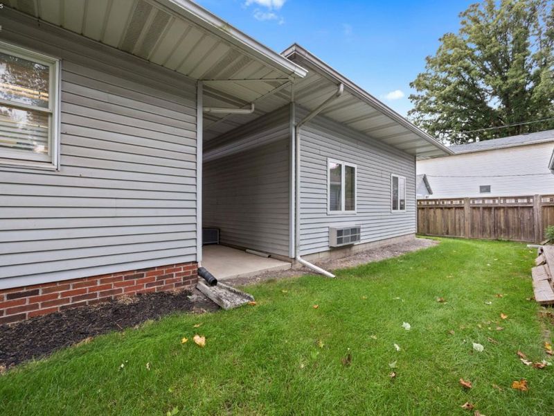 215 E 3rd Street, Port Clinton, OH 43452 Photo 22