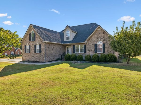 7001 Vineyard Ln, Smyrna, TN 37167