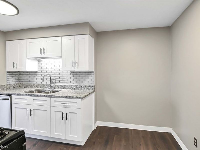 12900 Lake Avenue, Unit 1506, Lakewood, OH 44107 Photo 13