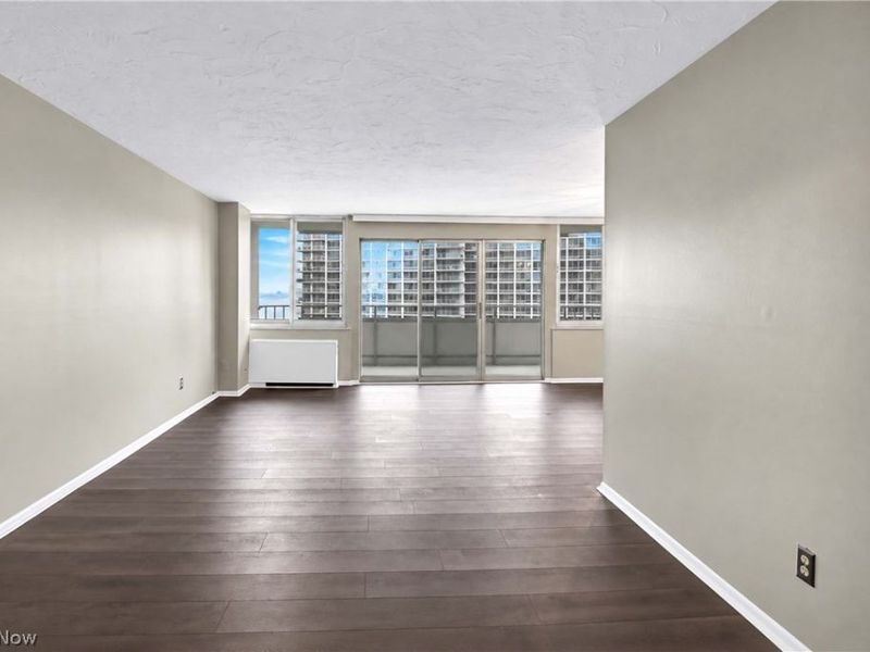 12900 Lake Avenue, Unit 1506, Lakewood, OH 44107 Photo 3