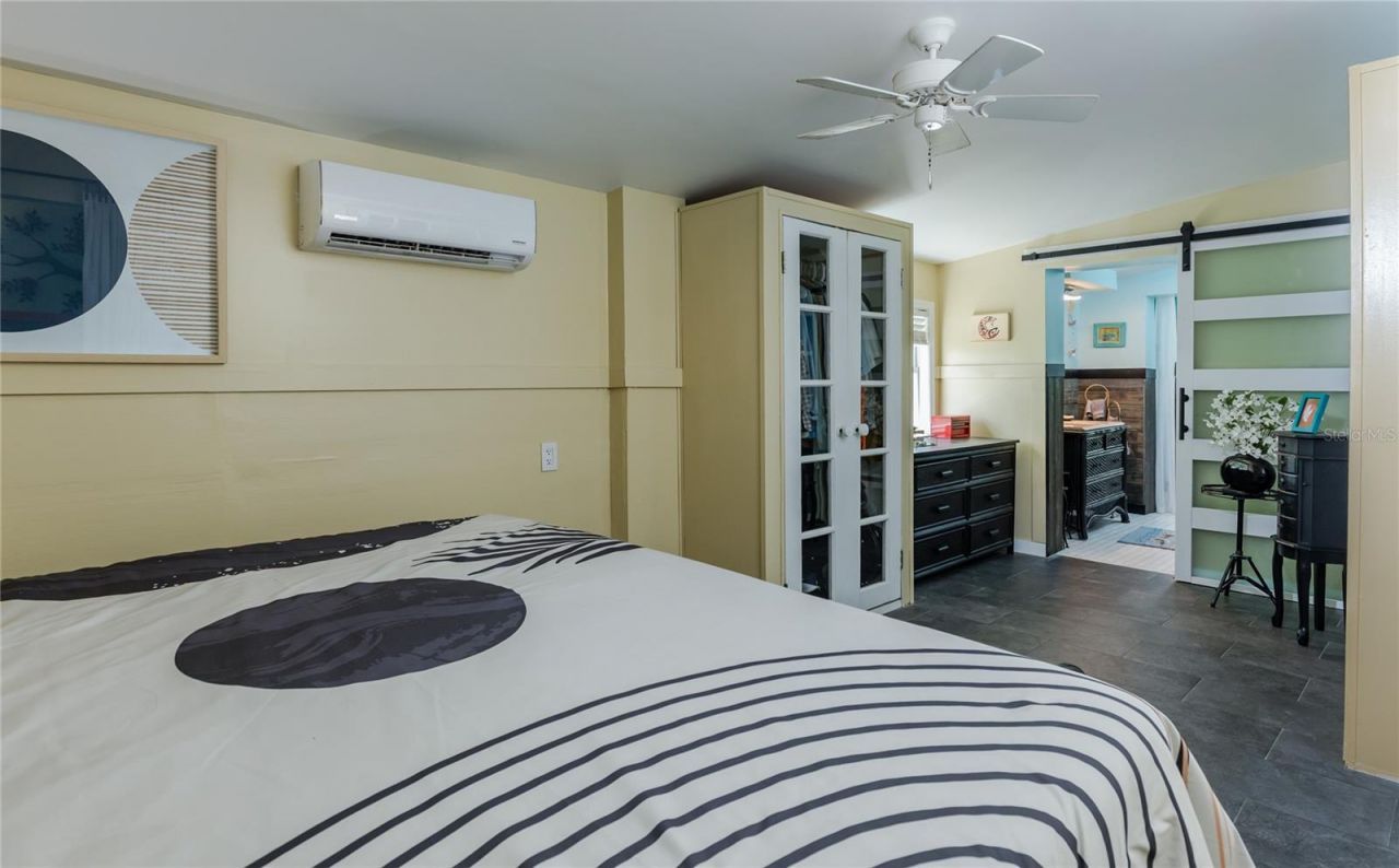 847 Oak Street , Fort Myers Beach, FL 33931 Photo