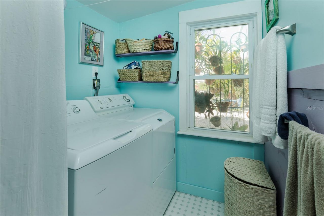 847 Oak Street , Fort Myers Beach, FL 33931 Photo