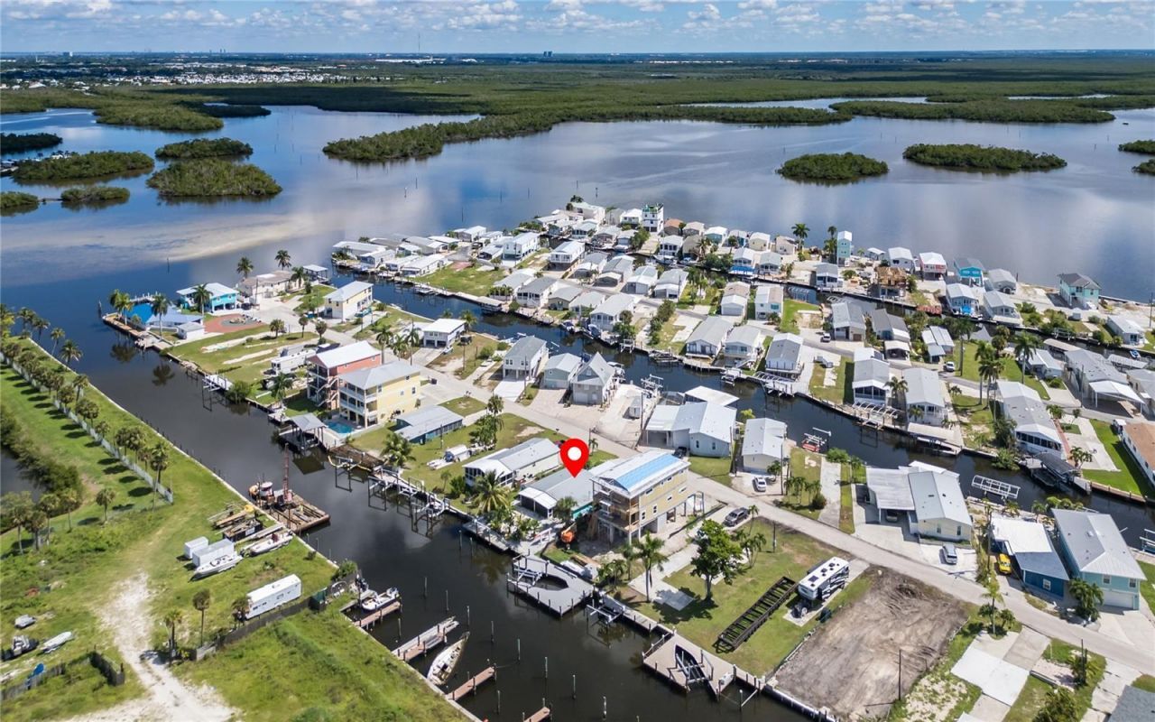 847 Oak Street , Fort Myers Beach, FL 33931 Photo