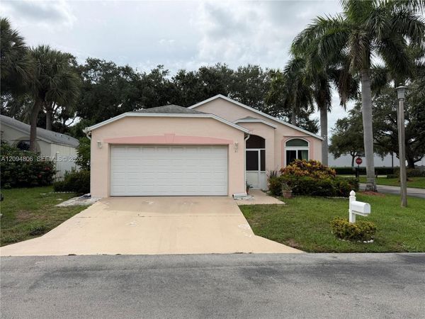 33 Bentwater Cir , Boynton Beach, FL 33426