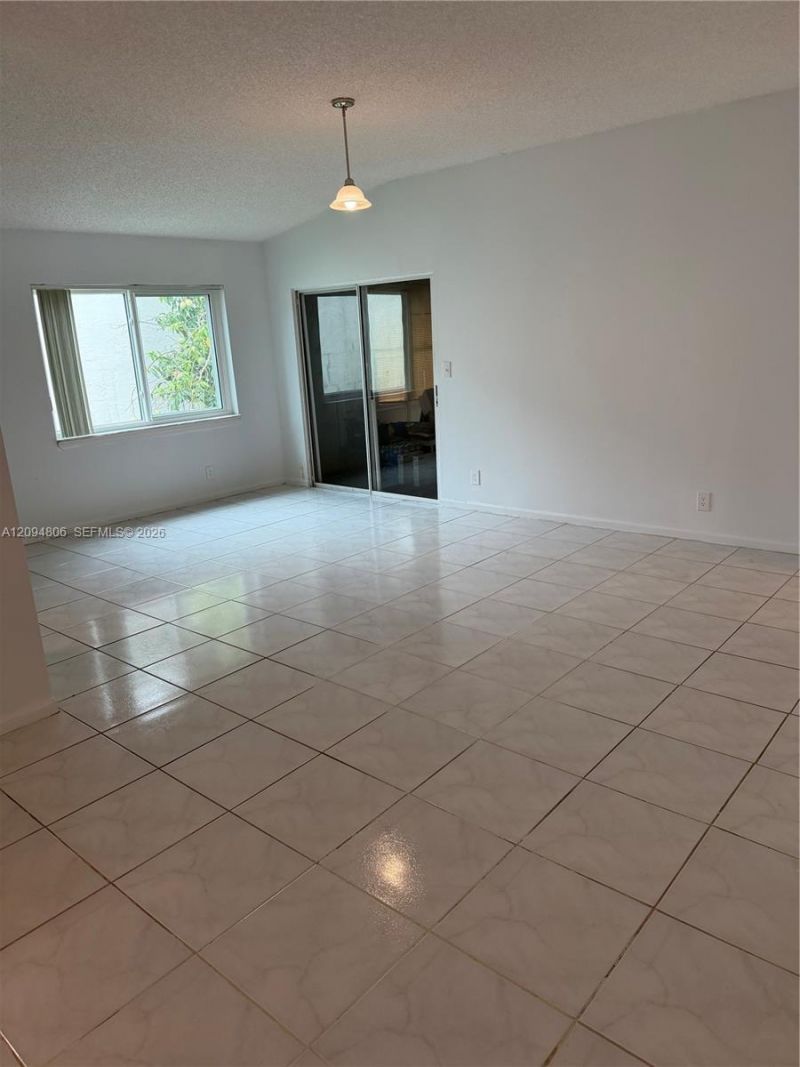 33 Bentwater Cir, Boynton Beach, FL 33426 Photo