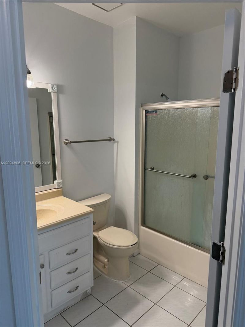 33 Bentwater Cir, Boynton Beach, FL 33426 Photo
