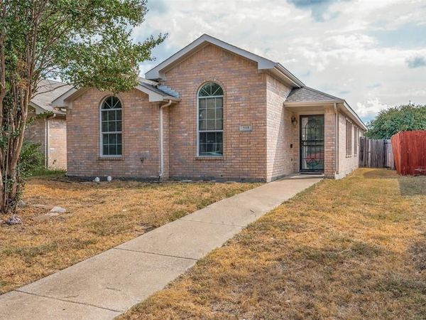 518 Monarch Drive, Lancaster, TX 75146