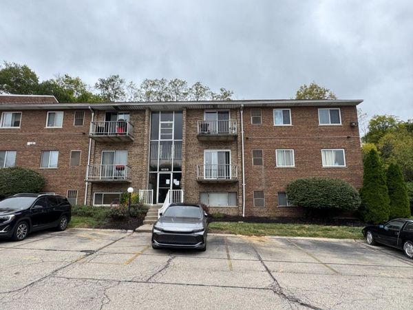 2431 Mustang Drive, Unit 16, Cincinnati, OH 45211