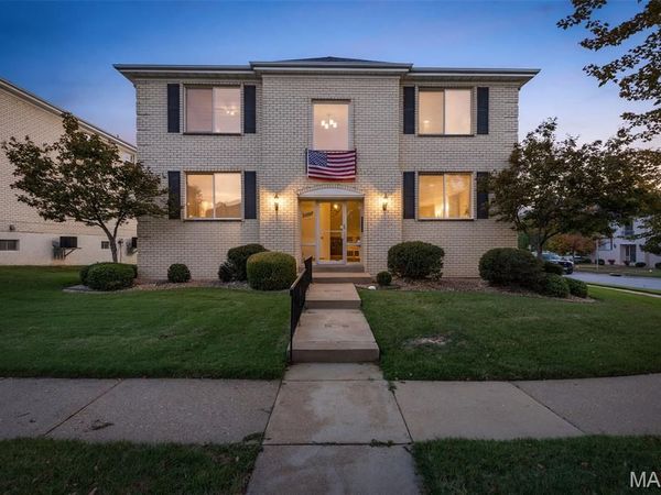 12561 Chardin Place , Unit 3, St Louis, MO 63128