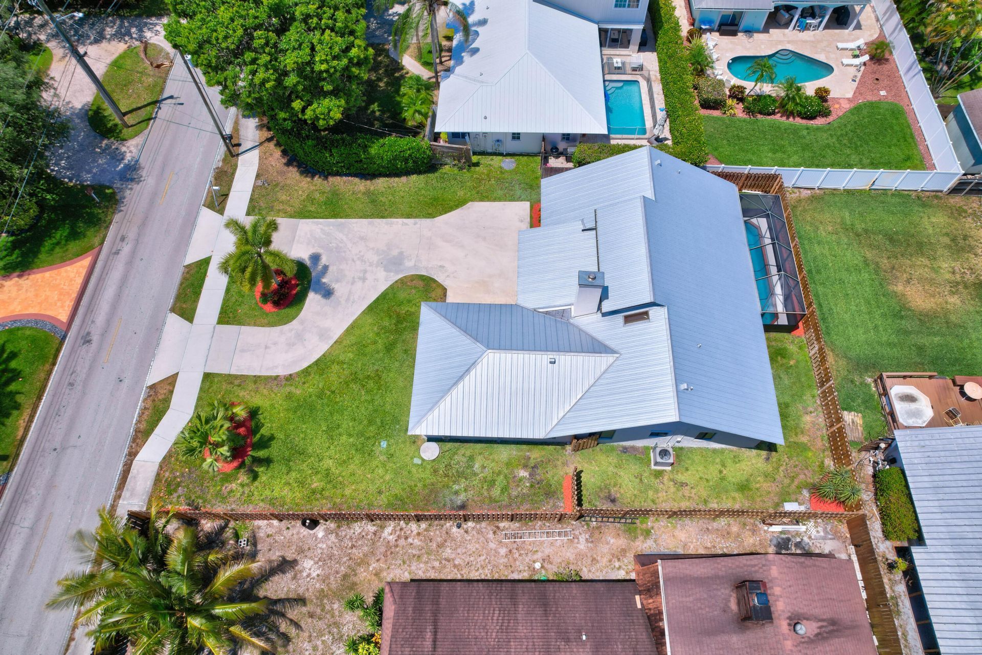 18975 SE County Line Road, Tequesta, FL 33469 Photo