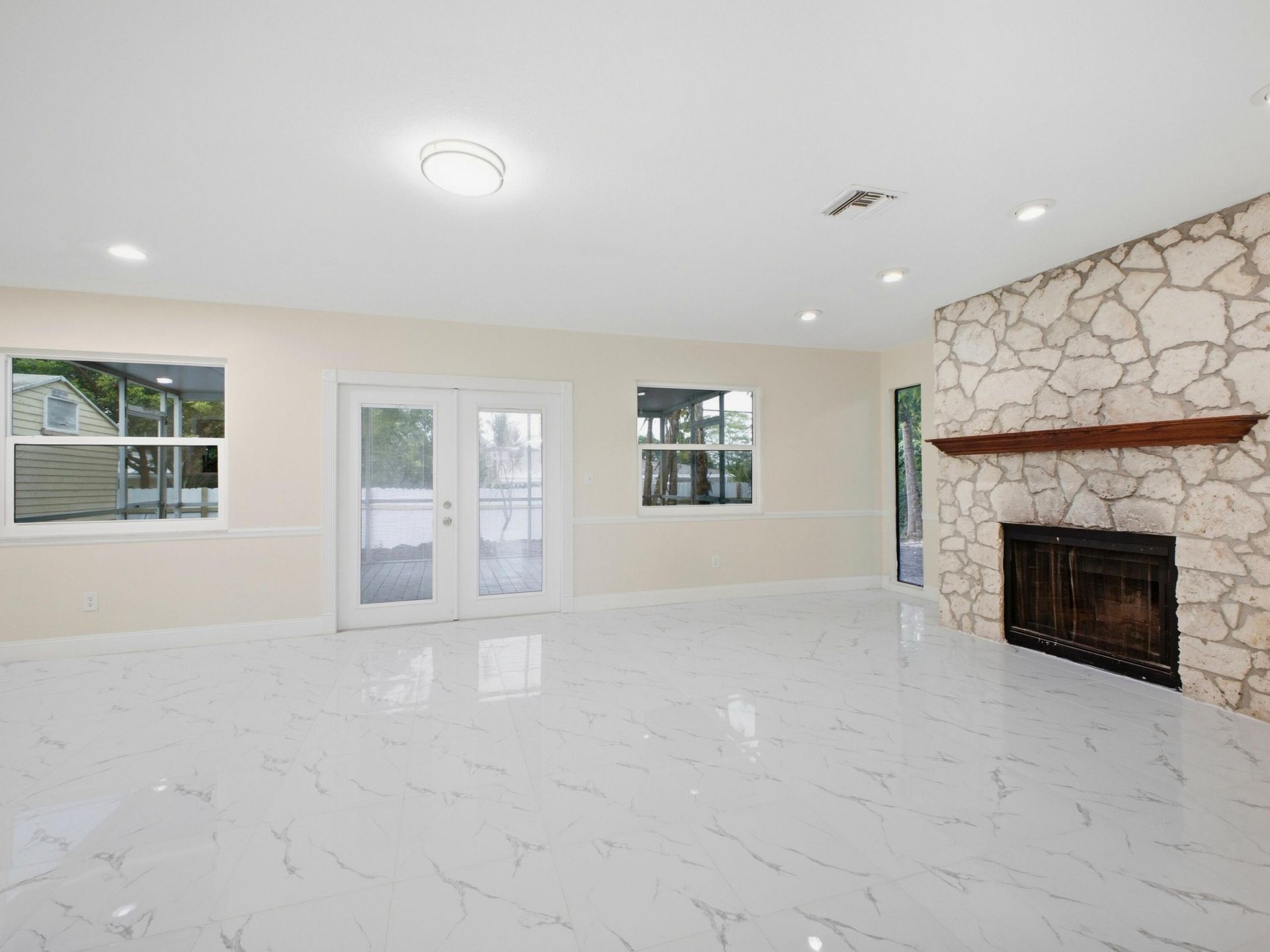 1421 Crest Drive, Lake Worth, FL 33461 Photo