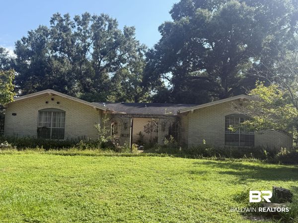 454 Vaughn Drive, Satsuma, AL 36572