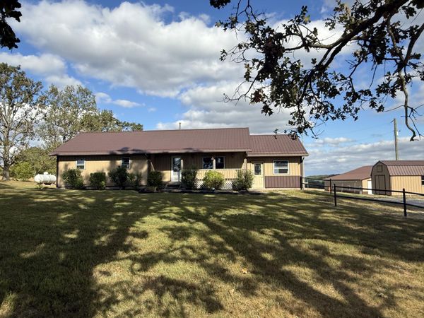 2994 N Highway E , Norwood, MO 65717