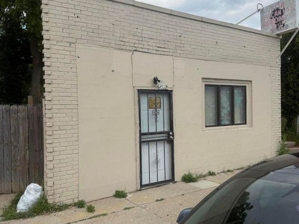 4557 N Hopkins STREET, Milwaukee, WI 53209