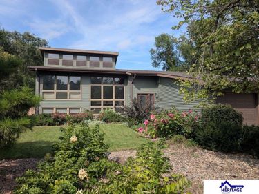 655 E 8th Street, York, NE 68467