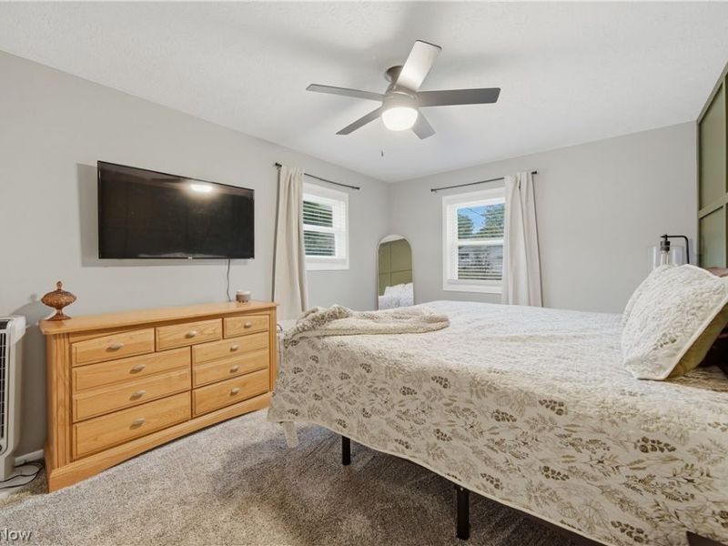 8008 Garnet Avenue NE, Canton, OH 44721 Photo 17