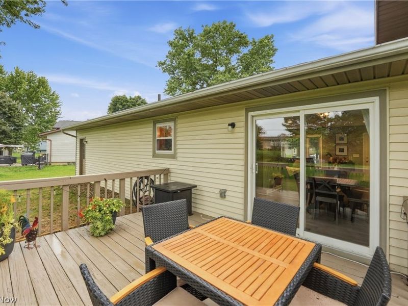 8008 Garnet Avenue NE, Canton, OH 44721 Photo 28