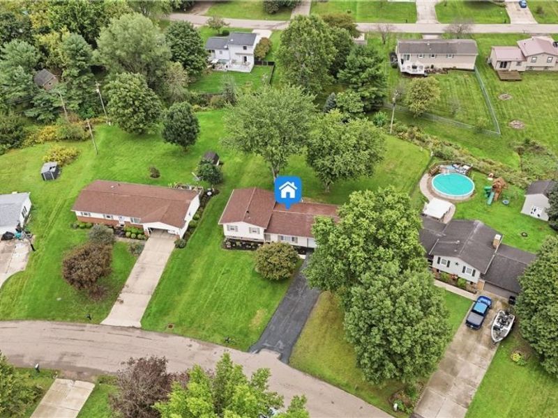 8008 Garnet Avenue NE, Canton, OH 44721 Photo 38