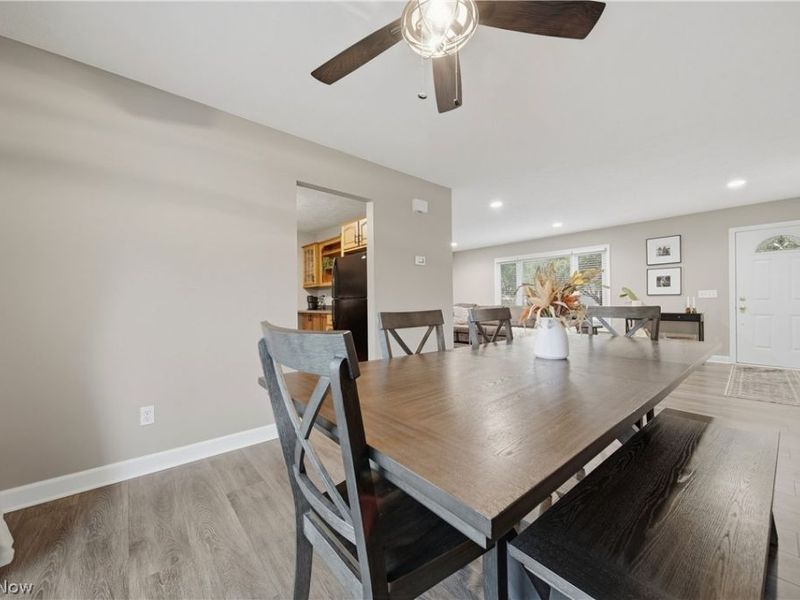 8008 Garnet Avenue NE, Canton, OH 44721 Photo 9