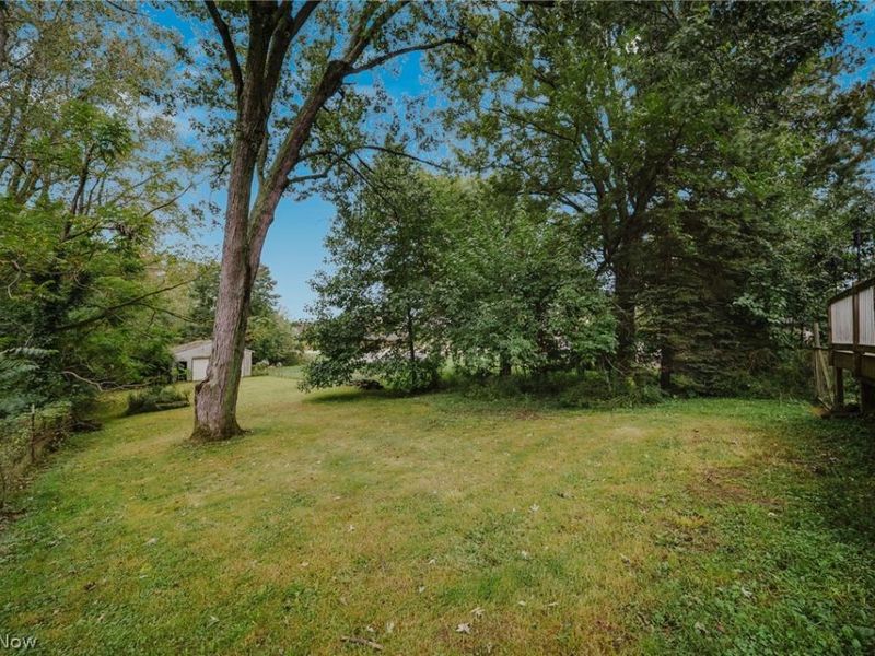 2821 Nesmith Lake Boulevard , Akron, OH 44314 Photo 36