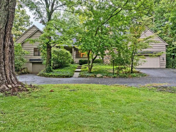 660 E Johnstown Road , Gahanna, OH 43230