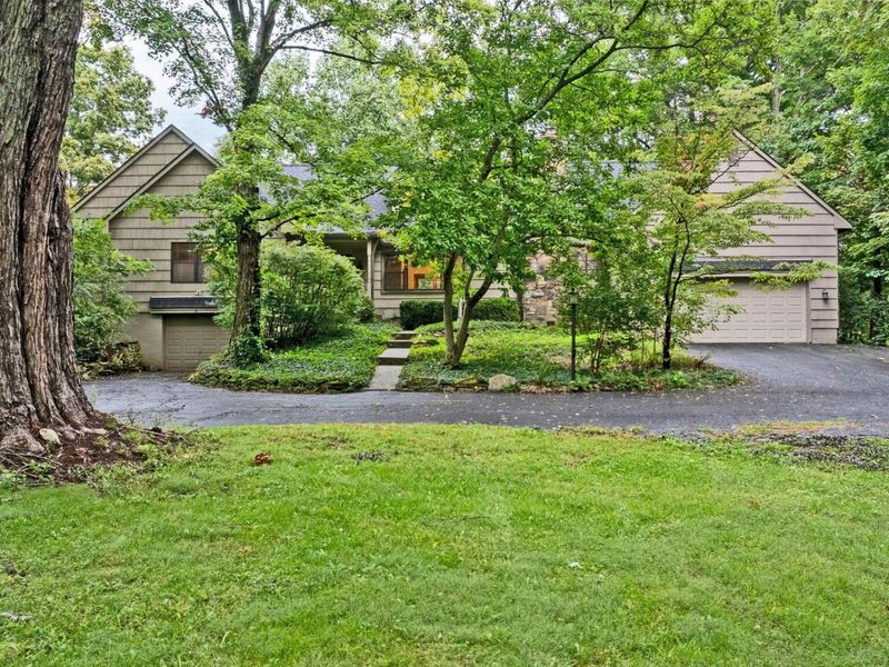 660 E Johnstown Road , Gahanna, OH 43230 Photo 1