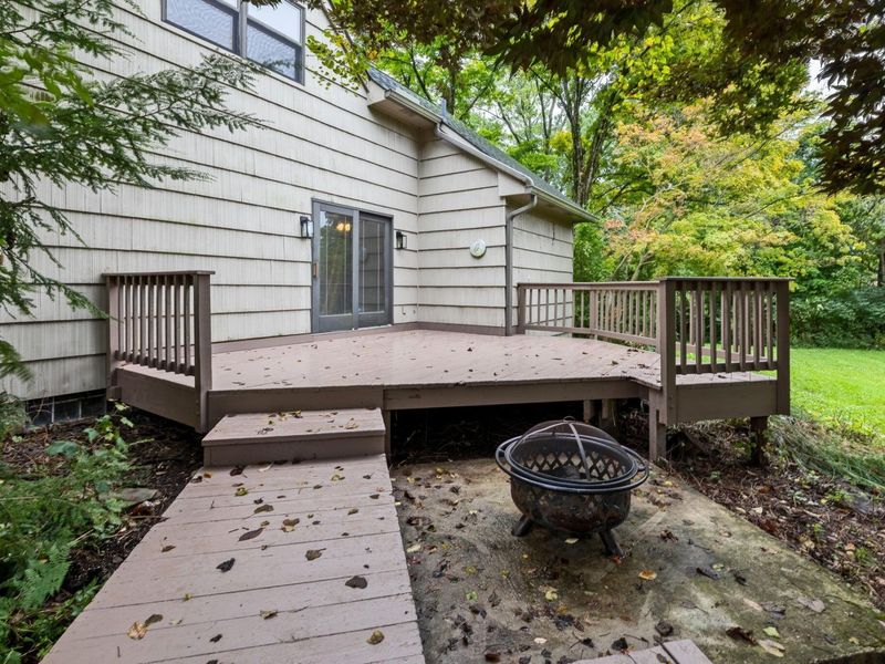 660 E Johnstown Road , Gahanna, OH 43230 Photo 22