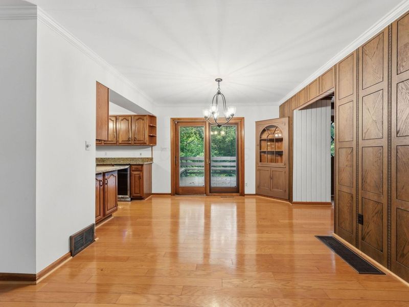660 E Johnstown Road , Gahanna, OH 43230 Photo 28