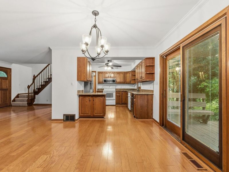 660 E Johnstown Road , Gahanna, OH 43230 Photo 29
