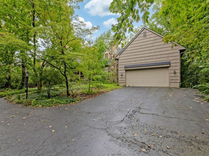 660 E Johnstown Road , Gahanna, OH 43230 Photo 4