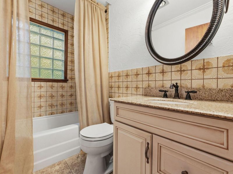 660 E Johnstown Road , Gahanna, OH 43230 Photo 44