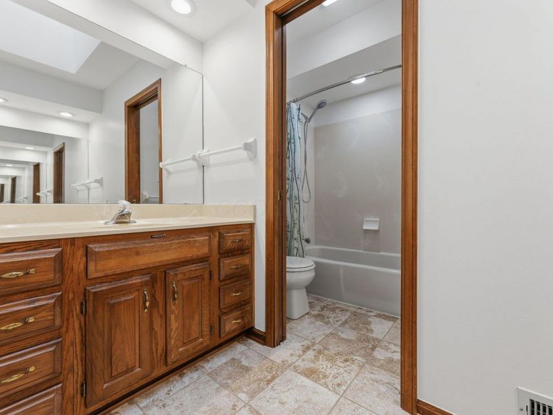 660 E Johnstown Road , Gahanna, OH 43230 Photo 55