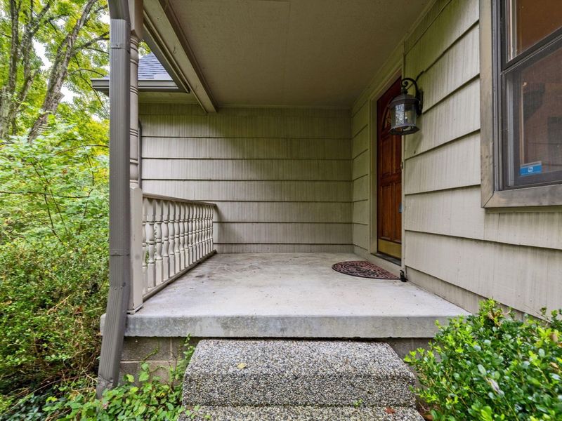 660 E Johnstown Road , Gahanna, OH 43230 Photo 6