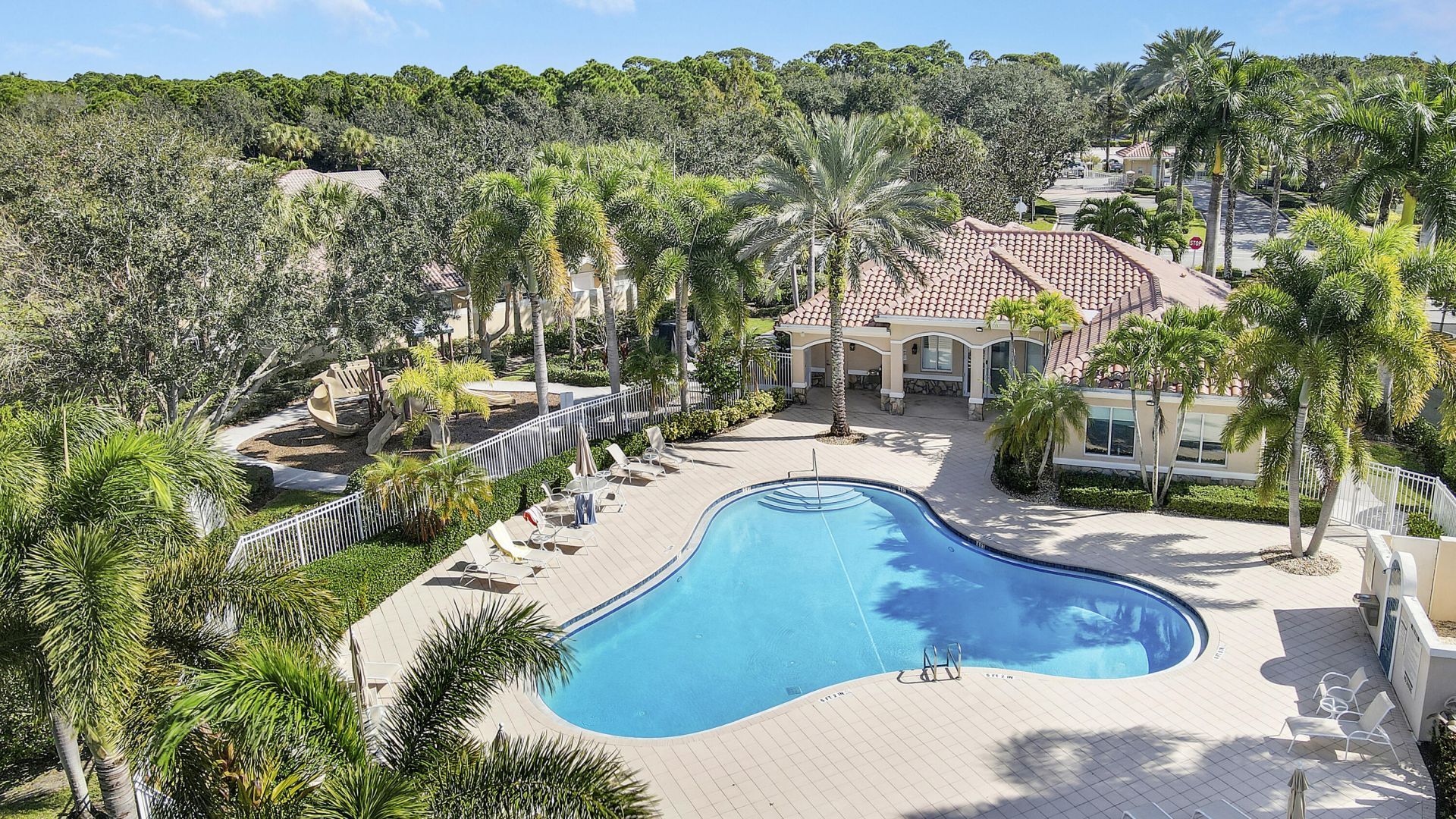 4718 Dovehill Drive, Palm Beach Gardens, FL 33418 Photo