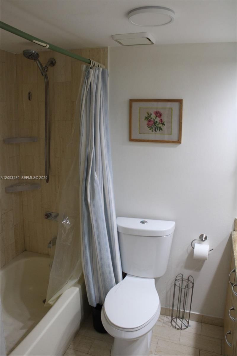 2457 Collins Ave , Unit 1502, Miami Beach, FL 33140 Photo