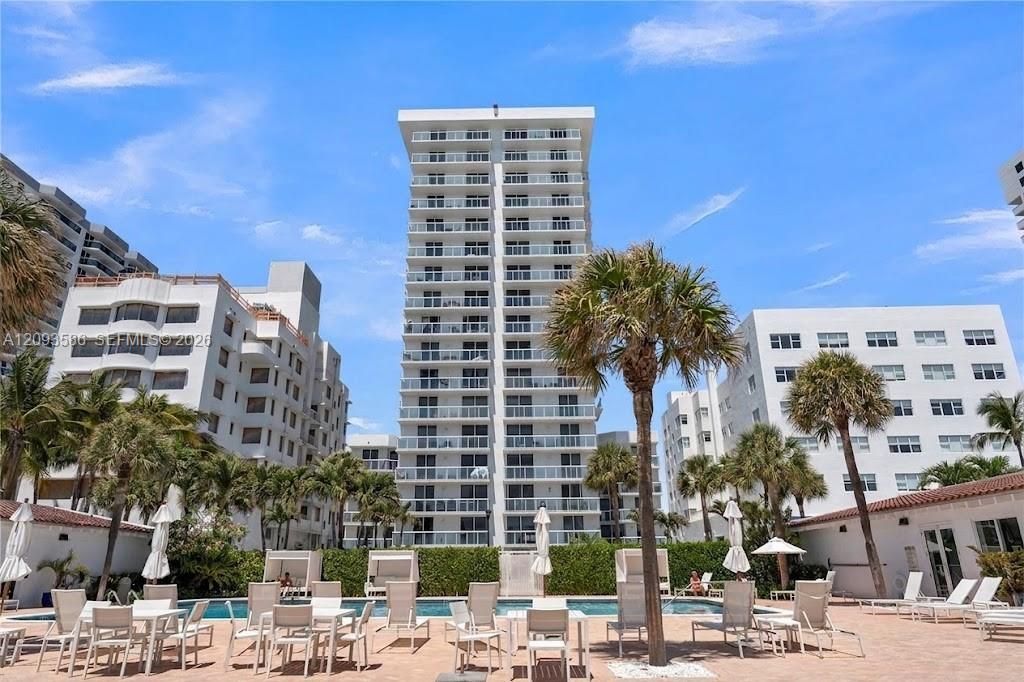 2457 Collins Ave , Unit 1502, Miami Beach, FL 33140 Photo