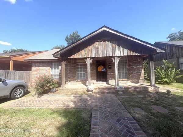 1619 Peacock Avenue, Clarksdale, MS 38614