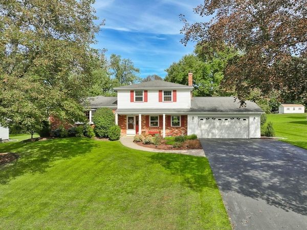 26 Bunker Hill Dr Drive, Penfield, NY 14625