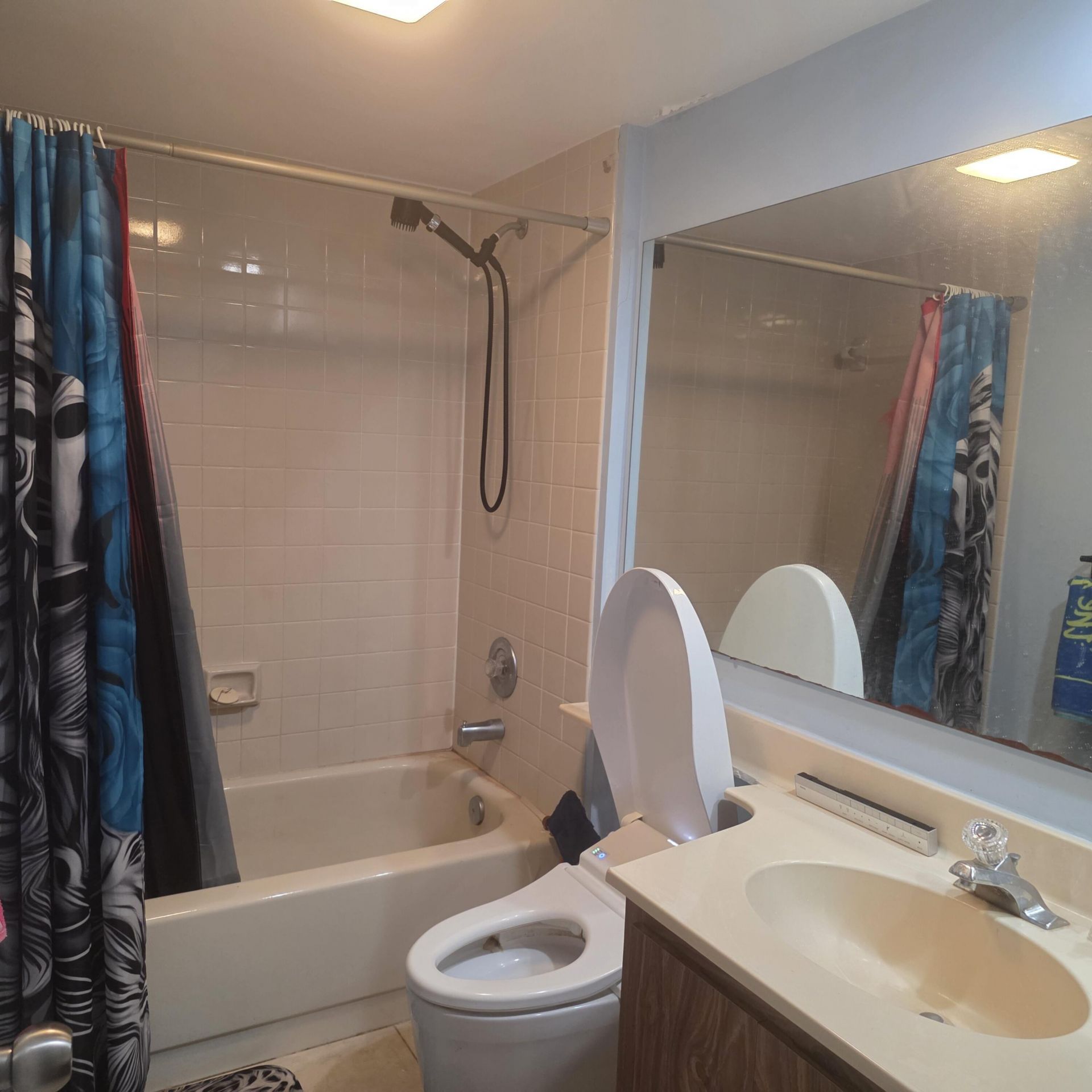 3640 Whitehall Drive, Unit 305, West Palm Beach, FL 33401 Photo