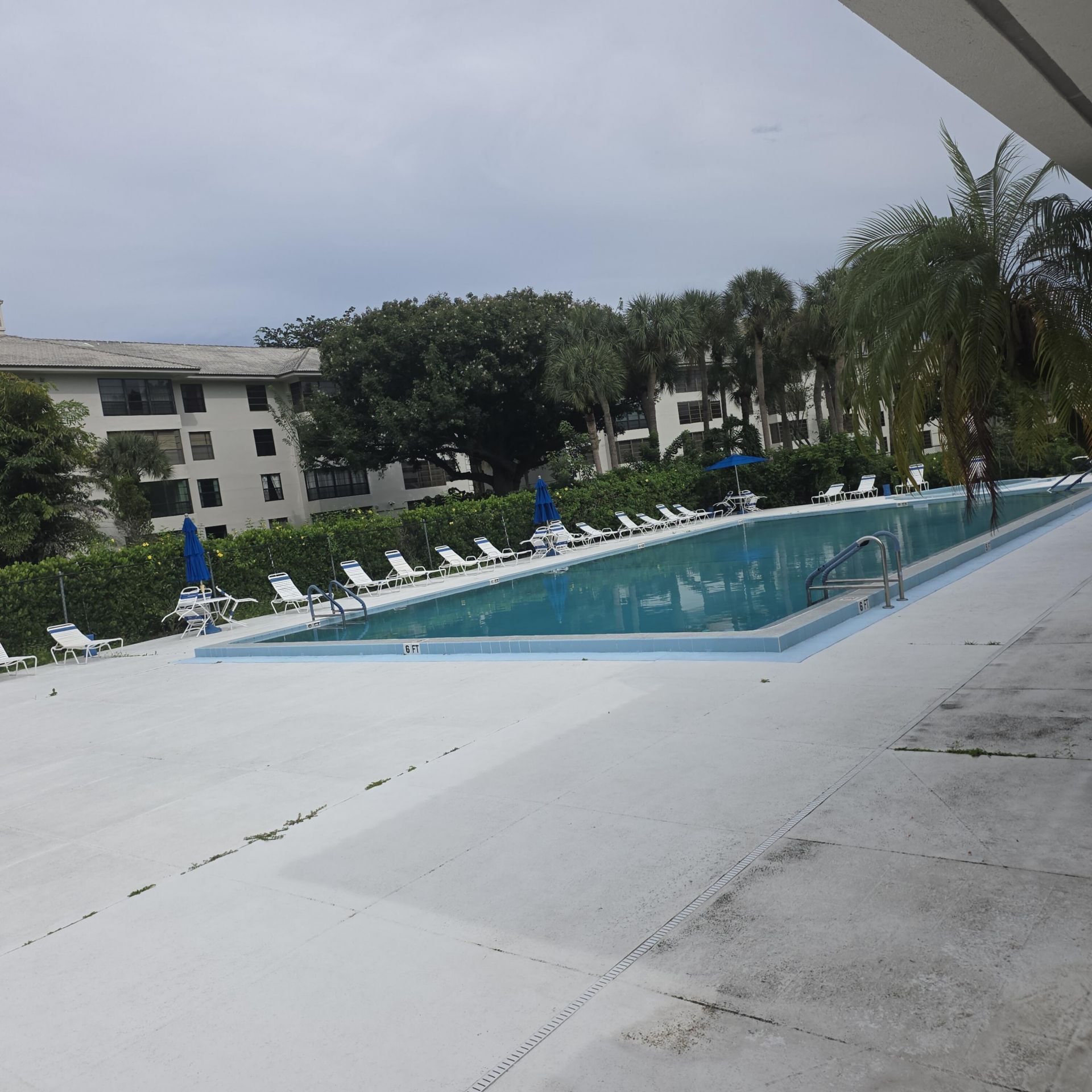 3640 Whitehall Drive, Unit 305, West Palm Beach, FL 33401 Photo