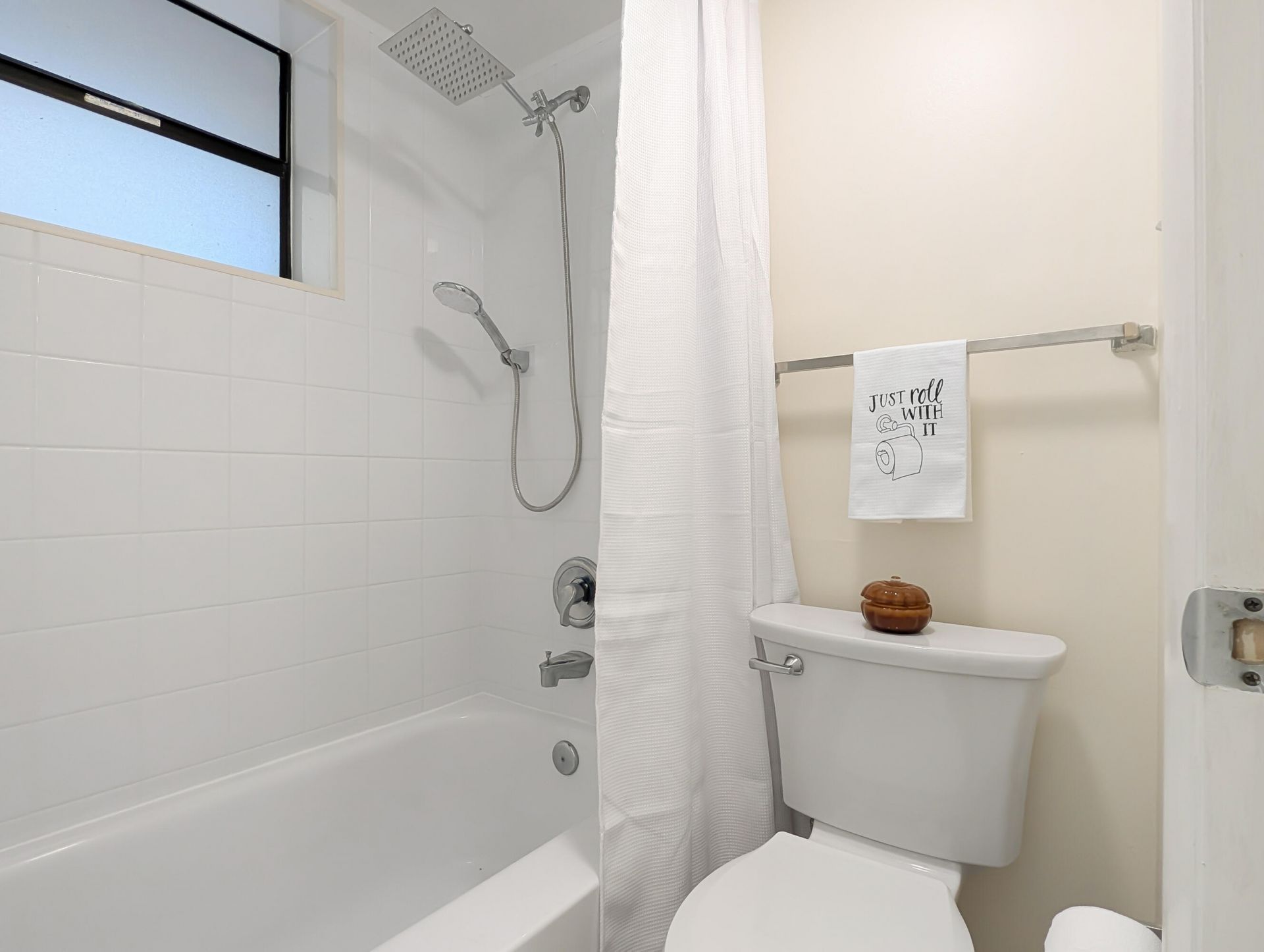 900 Colony Point Circle, Unit 205, Pembroke Pines, FL 33026 Photo