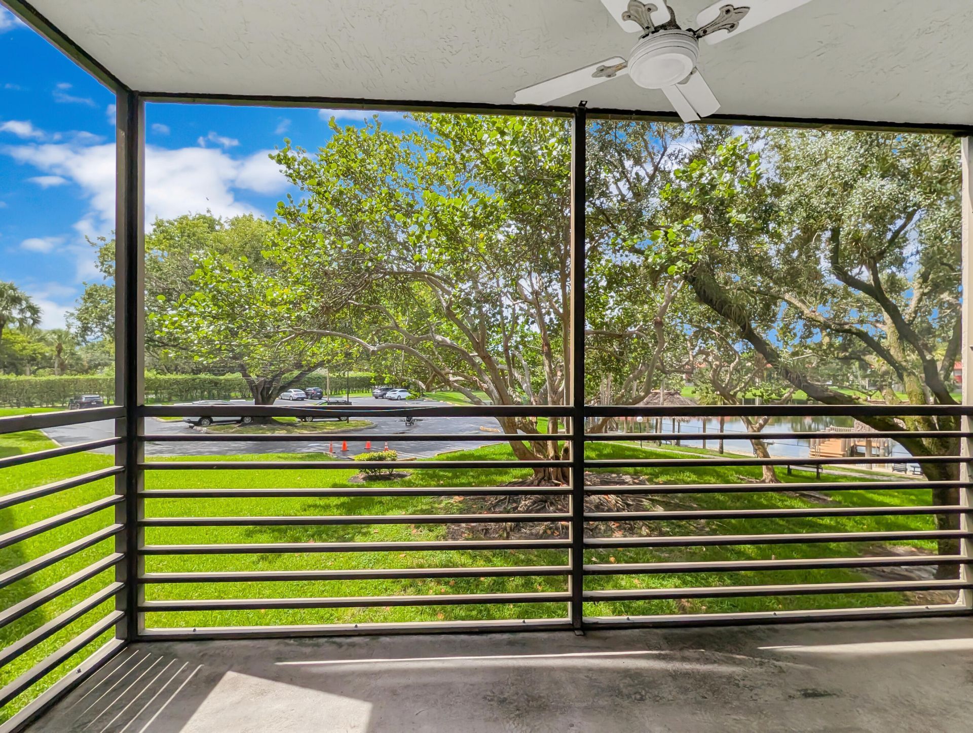 900 Colony Point Circle, Unit 205, Pembroke Pines, FL 33026 Photo