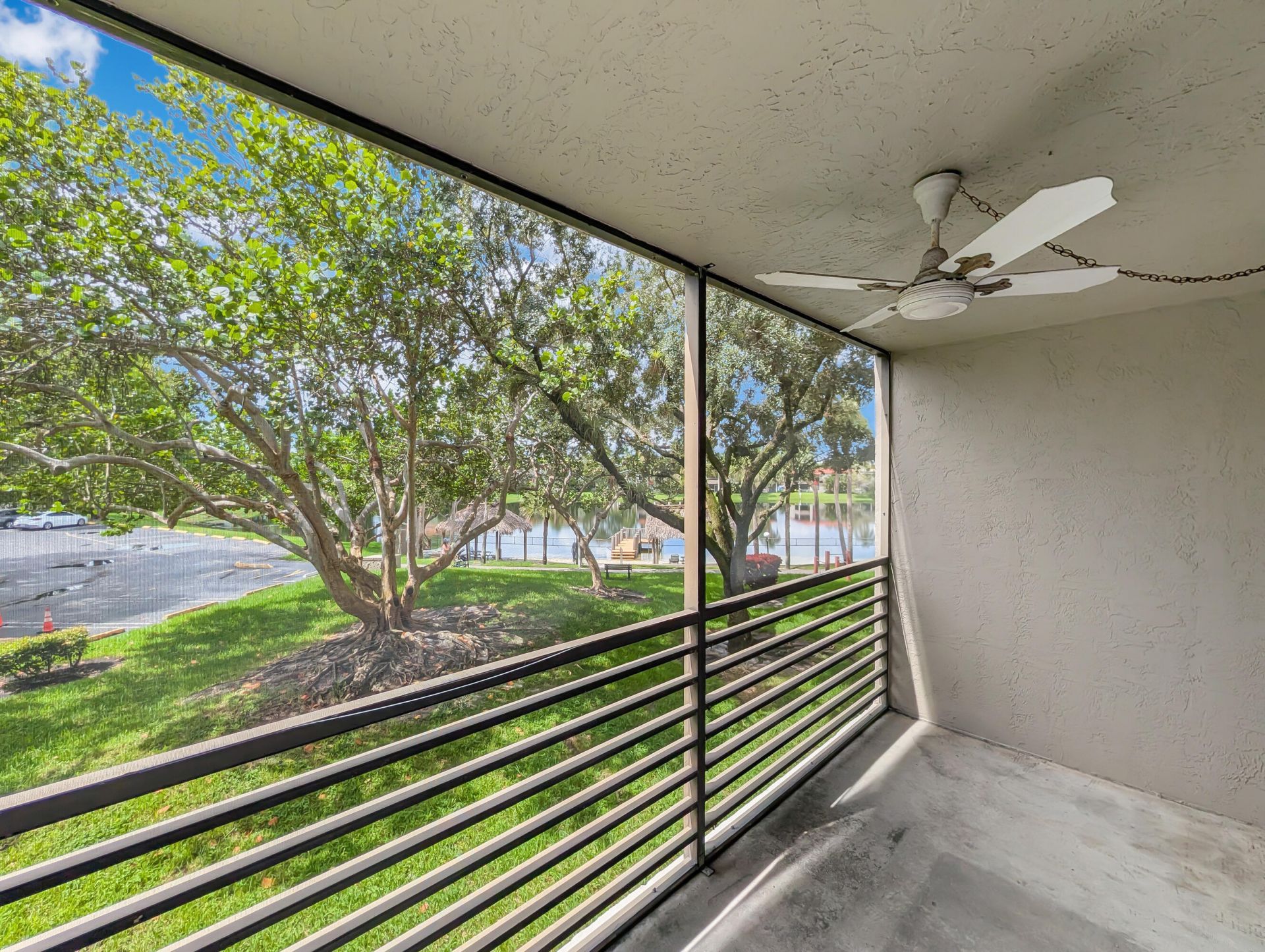 900 Colony Point Circle, Unit 205, Pembroke Pines, FL 33026 Photo