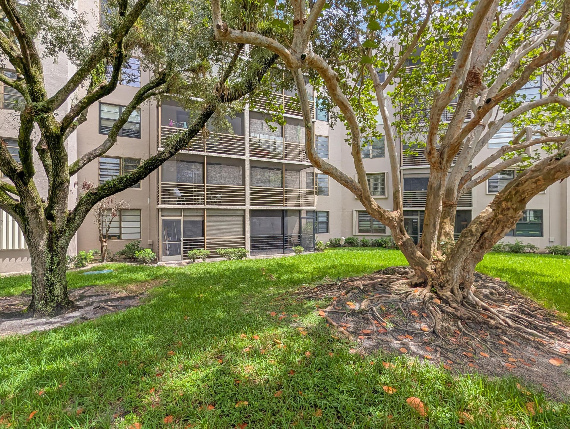 900 Colony Point Circle, Unit 205, Pembroke Pines, FL 33026 Photo