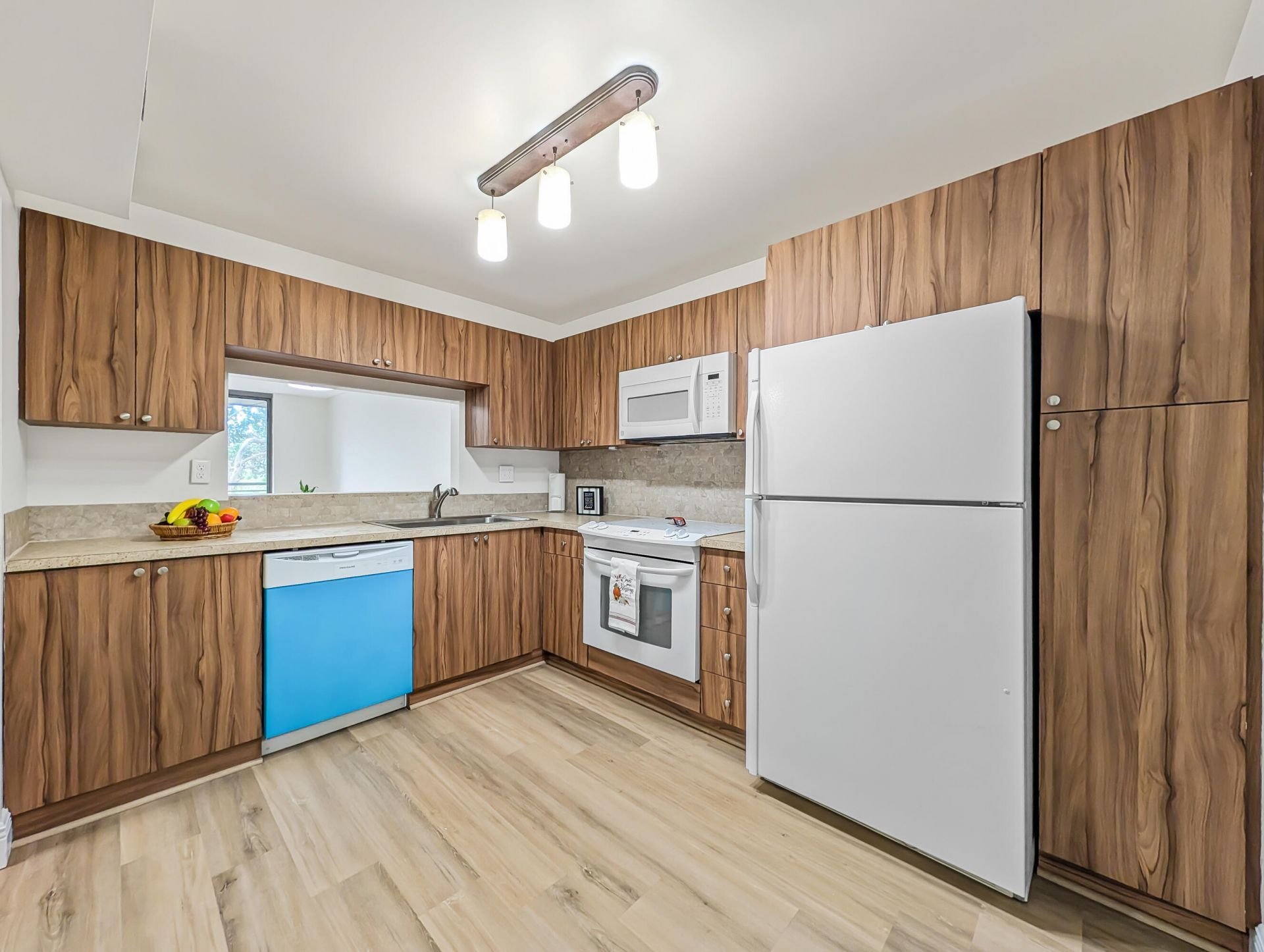 900 Colony Point Circle, Unit 205, Pembroke Pines, FL 33026 Photo
