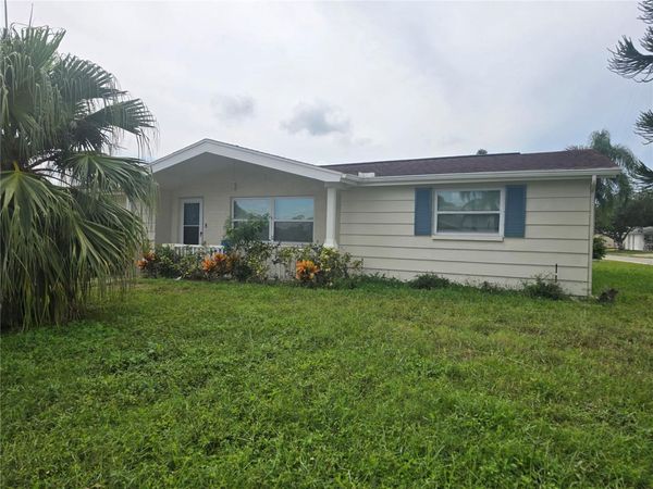 2055 NORFOLK DRIVE , HOLIDAY, FL 34691