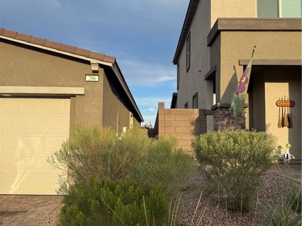 296 Fossil Falls Street , Henderson, NV 89015